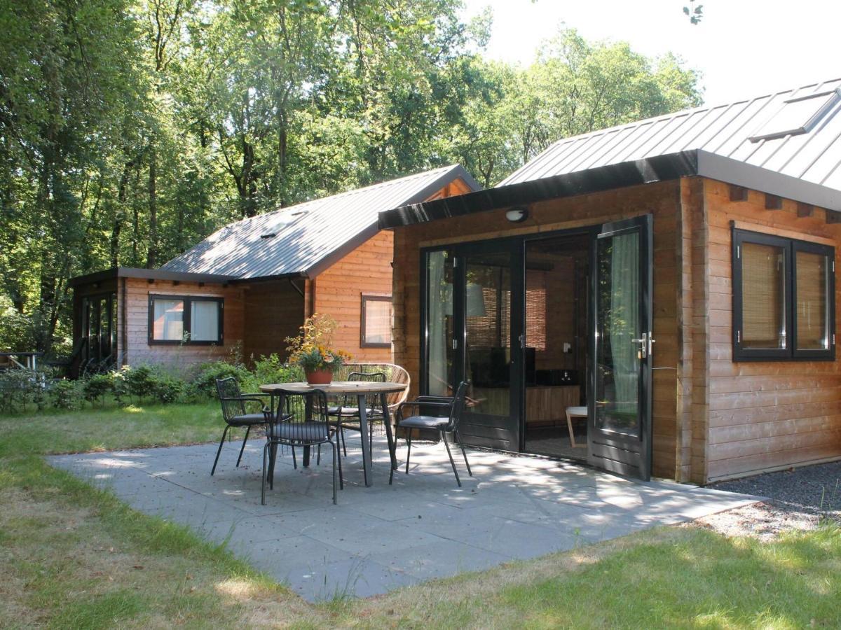 Cosy Wooden House Amid Woods In Soesterberg Utrecht Exteriér fotografie